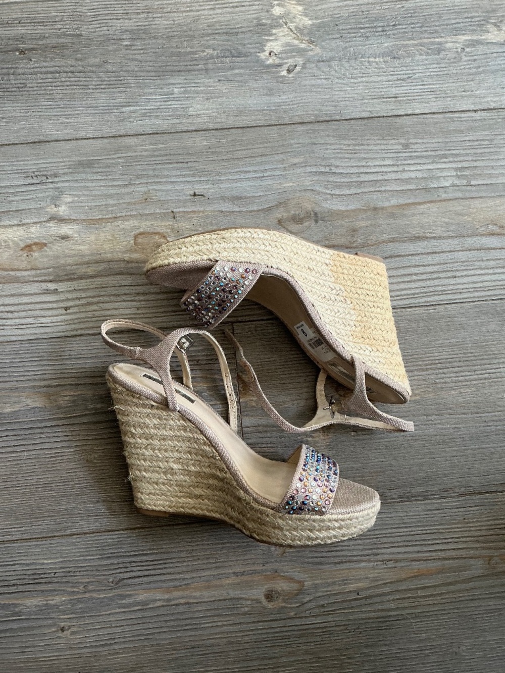 Cute embellish wedge heels
